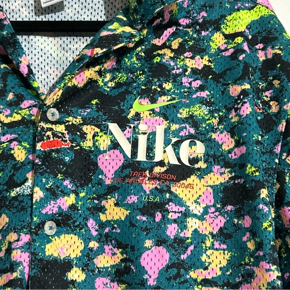 Nike NK Trek Division Perforated Mesh Jersey Button Down Shirt Bright Spruce